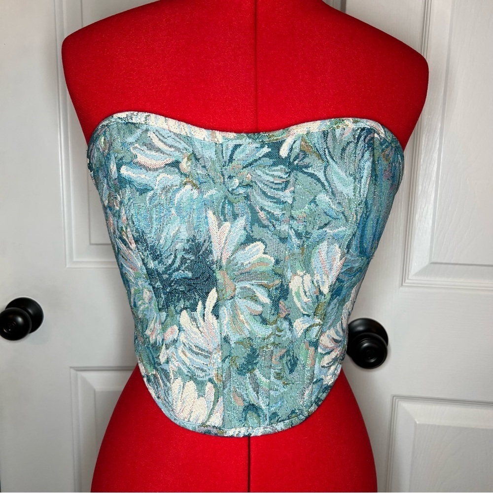 Tic Toc Floral Tapestry Corest Womens Small. Blue / Green & Ivory